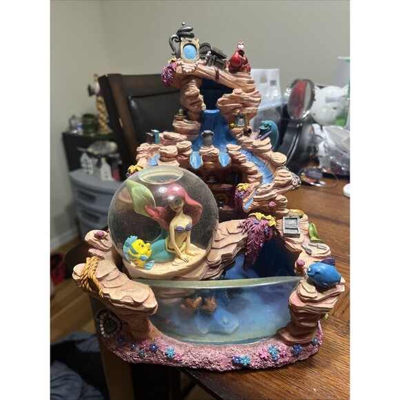 Disney The Little Mermaid Ariel Sebastian Snow Globe Fountain Works Some Damage - Picture 1 of 16